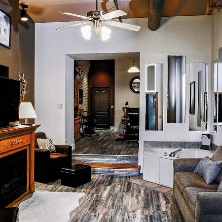 Pet-Friendly Canal Park Condonear Lakewalk Pool Duluth Exterior foto